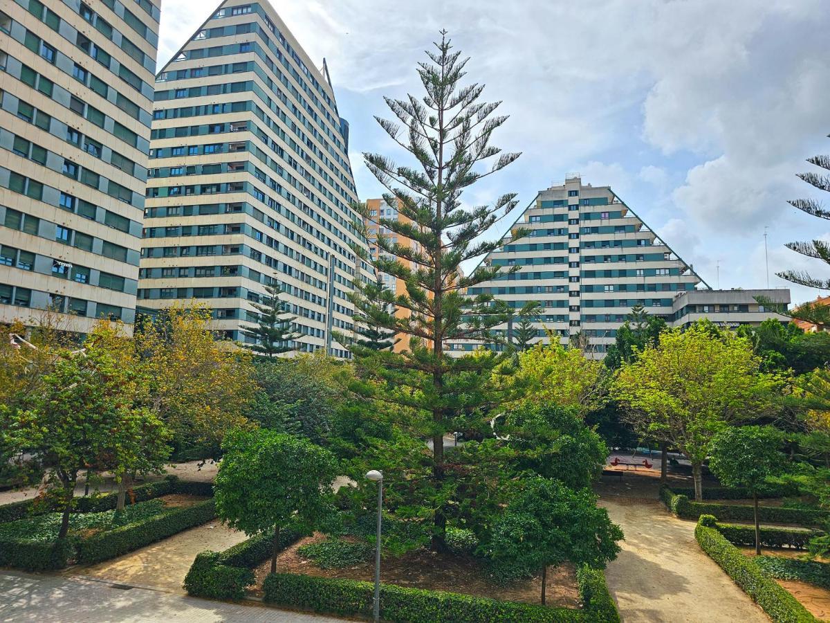 Apartamentos Las Ciencias O Valencia Bagian luar foto